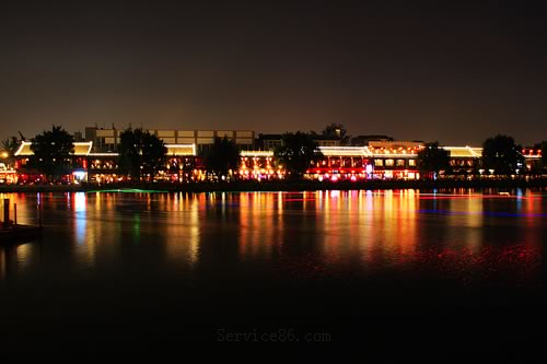 后海夜景 后海一侧