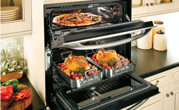 GE烤箱推出首创的火鸡模式，以美好 致生活 致圣诞快乐！